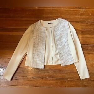 Women’s J. McLaughlin Cream Blazer, Size XS